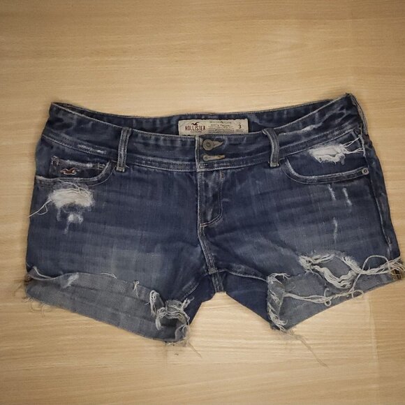 Hollister Womens Super Distressed Denim Shorts 3 - Picture 1 of 3